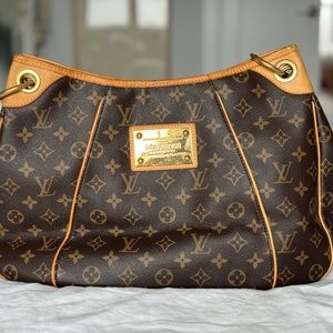 LOUIS VUITTON Monogram Galliera MM